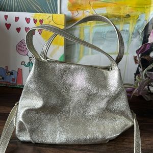 Stunning gold platinum metallic leather bag crossbody Mia Tomazzi, made in Italy